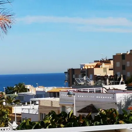 Granada 302 Pool&beach Apartment